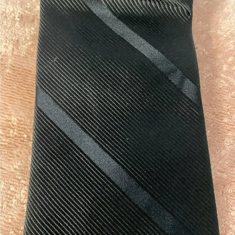 Express Elegant Black Striped Tie